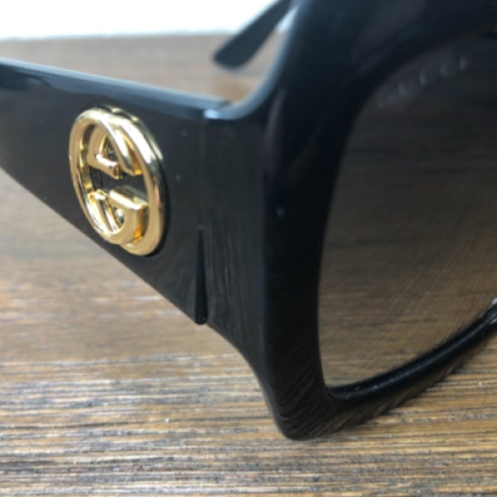 Gucci 54mm Oversized Square Sunglasses - Picture 8 of 8